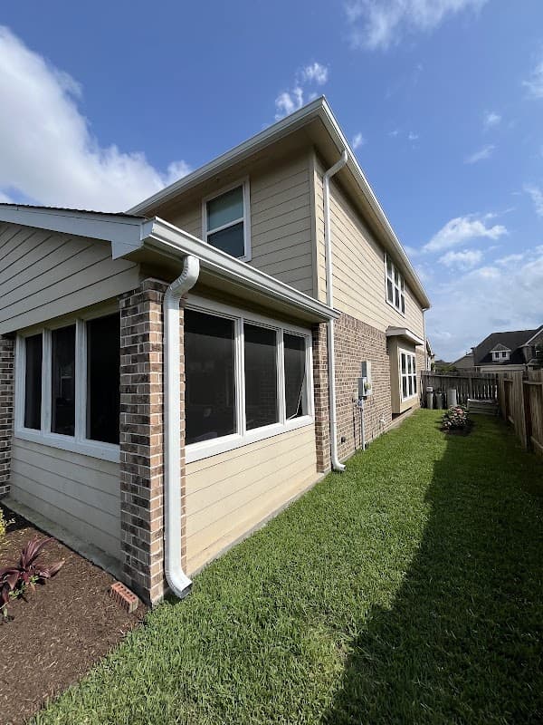 AE Seamless Gutters - Gutter Installation in Pasadena