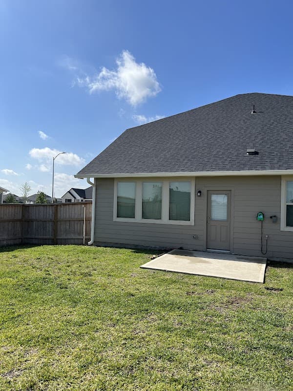 Forever Seamless Aluminum Rain Gutters - Gutter Installation in Dickinson