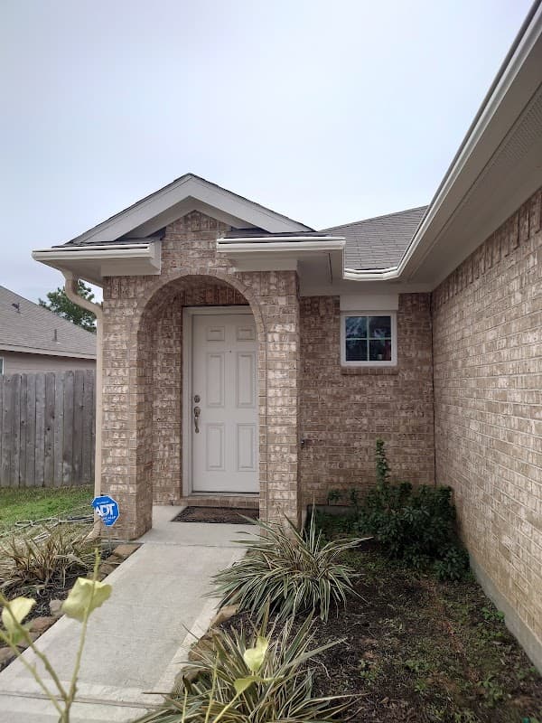 Leafguard Gutter Protection - Gutter Installation in Houston