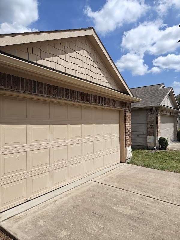 Rogell Gutters LLC - Gutter Installation in Houston